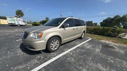 2015 Chrysler Town & Country