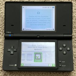 Nintendo DSi Handheld System Black As-Is READ 