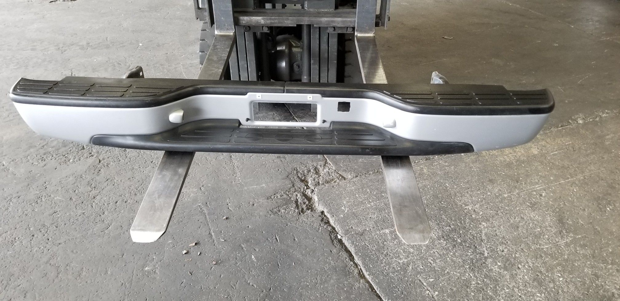 Chevy/GMC Rear Bumper for Sale in Lynwood, CA OfferUp