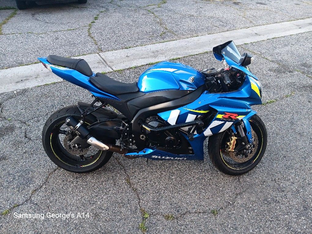 2015 SUZUKI GSXR 1000