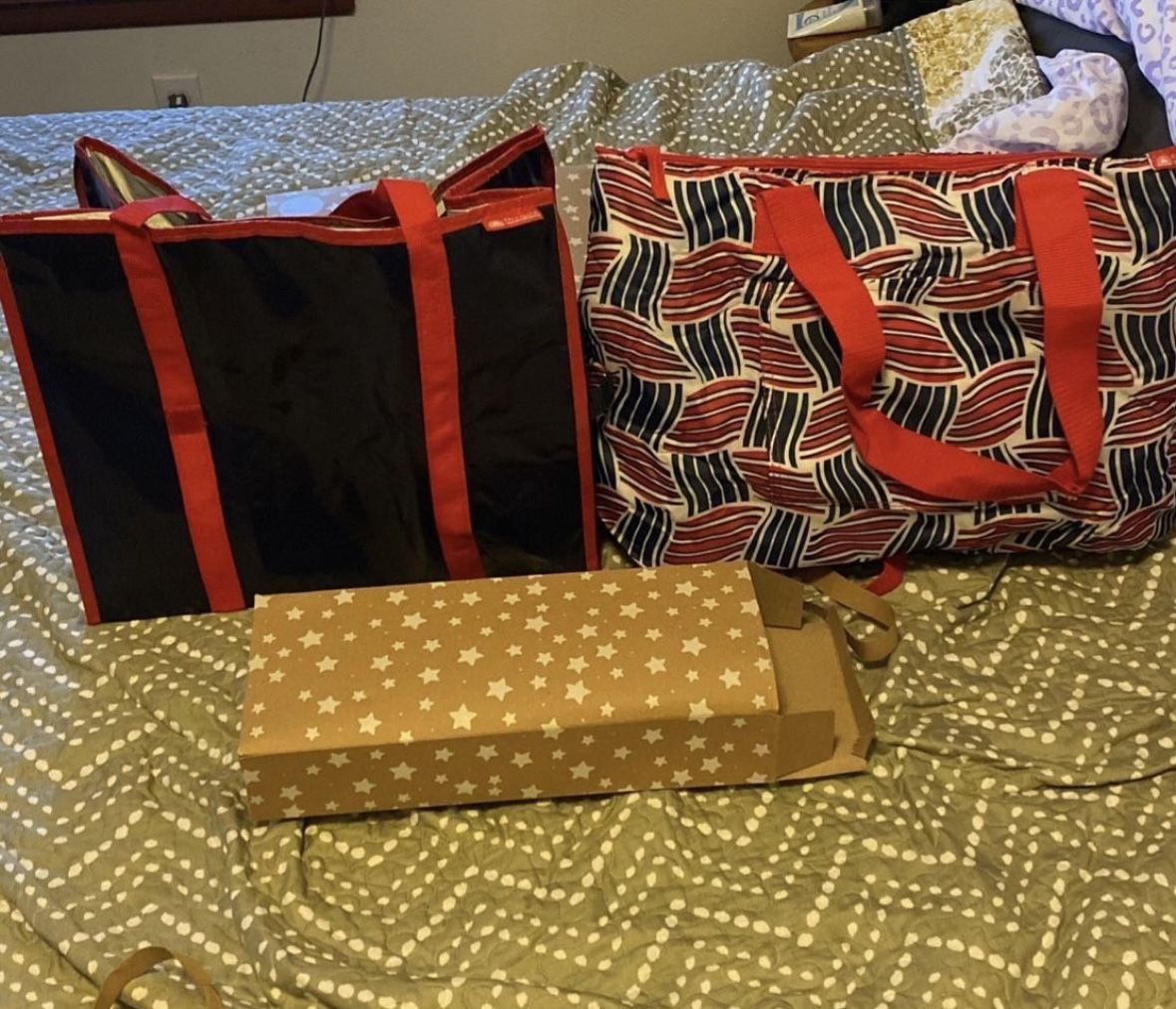 California Innovations:   Insulated Market Satchel & Super Shopper Bag (2 Piece Gift Set With Gift Box) 