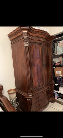 Antique TV Armory