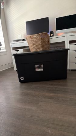 Free sterilite containers