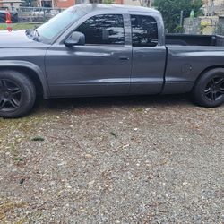 Dodge Dakota  2004