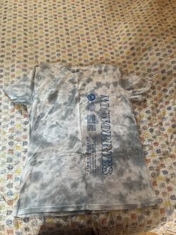 tie-dye “No Worries” / “Good Vibes Only” graphic t-shirt #tie-dye