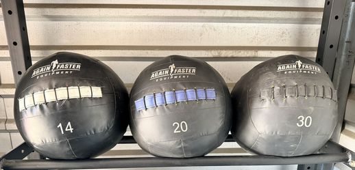 Wall Balls – 14 lb, 20 lb & 30 lb