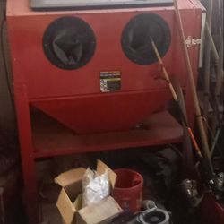 Sand Blast Cabinet And  Sprayer Little Bit Of Sand To Start Off