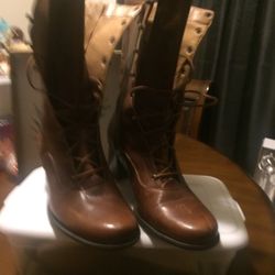 Naturalized Leather Boots