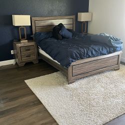 Ashley Furniture Queen Size 4 piece bedroom set