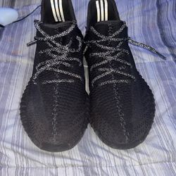 Reflective Yeezy 12.5 Fits Tight 12 Size Feet Can Feet