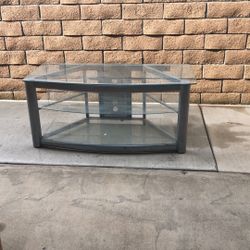 Entertainment center table