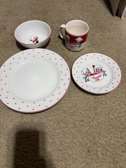 Campbell Soup plate set