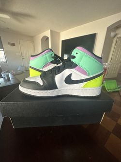 Jordan 1 Mid (GS)