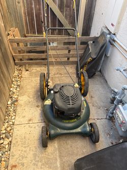 Craftsman gas lawn mower—works well