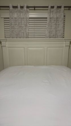 Queen bed