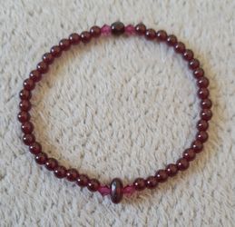 Handmade Garnet And Glass Beads Stretch Bracelet, 4 mm, 7- 7,5 Inch
