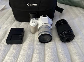 Canon SL3 with extra lens