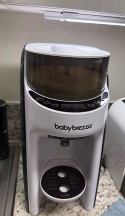 Baby Brezza formula Maker