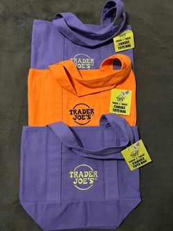 Trader Joe’s MINI 🎃 Halloween canvas tote bags