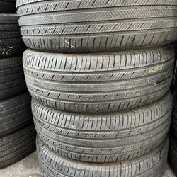 Vendo 235/55/R20 Michelin Las 4 Llantas Por $165 80% De Vida