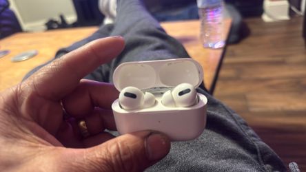 USED First generation AirPod pros