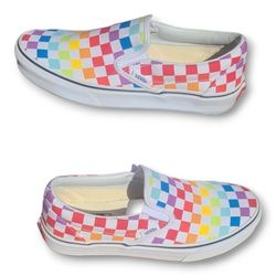 VANS Rainbow Checkered Checkerboard Classic Slip On Shoes Unisex Women 7.5 Men 6The VANS Rainbow Checkered Checkerboard Classic Slip On Shoes are a ve