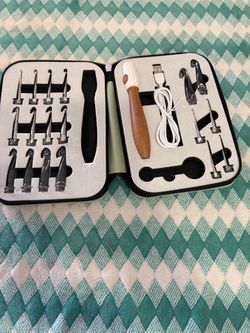 LINEACRAFT counting crochet hooks at W lights/counter