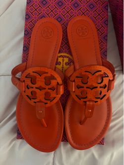 BRAND NEW - Tory Burch Miller size 9 - Pickup near Eastern Market