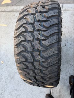 1 llanta 35x12.50r17 95% de vida $85 montada y balanceada