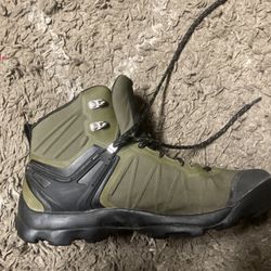 Keen Hiking Boots Size 10