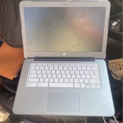  Hewlett-Packard Chromebook With Case Like New 