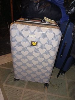JUICY COUTURE SPINNER LARG LUGGAGE 19 FIRM LOOK MY POST ALOT ITEM