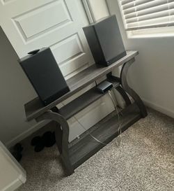 Table tv stand