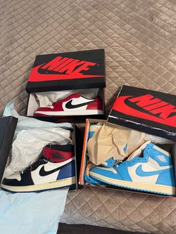 Jordan 1s  lows Chicago