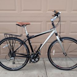 700x35c. TREK 7500 MENS HYBRID BIKE (M).17.5" 45CM. LIKE NEW WITH FRESHLY TUNE UP 👌🏼