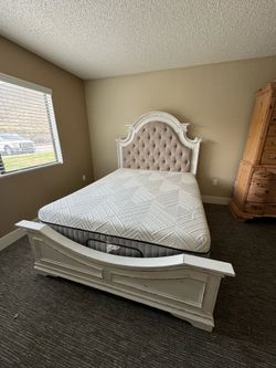 Queen Headboard / Footboard