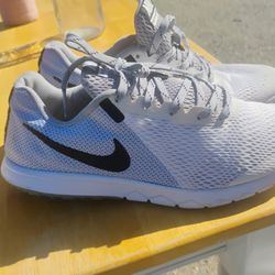 Nike Shoes size 8