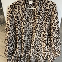 Women's  Cape Animal Print Size L/XL