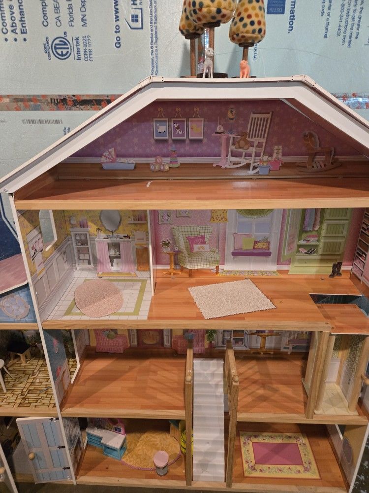 Kidcraft Dollhouse