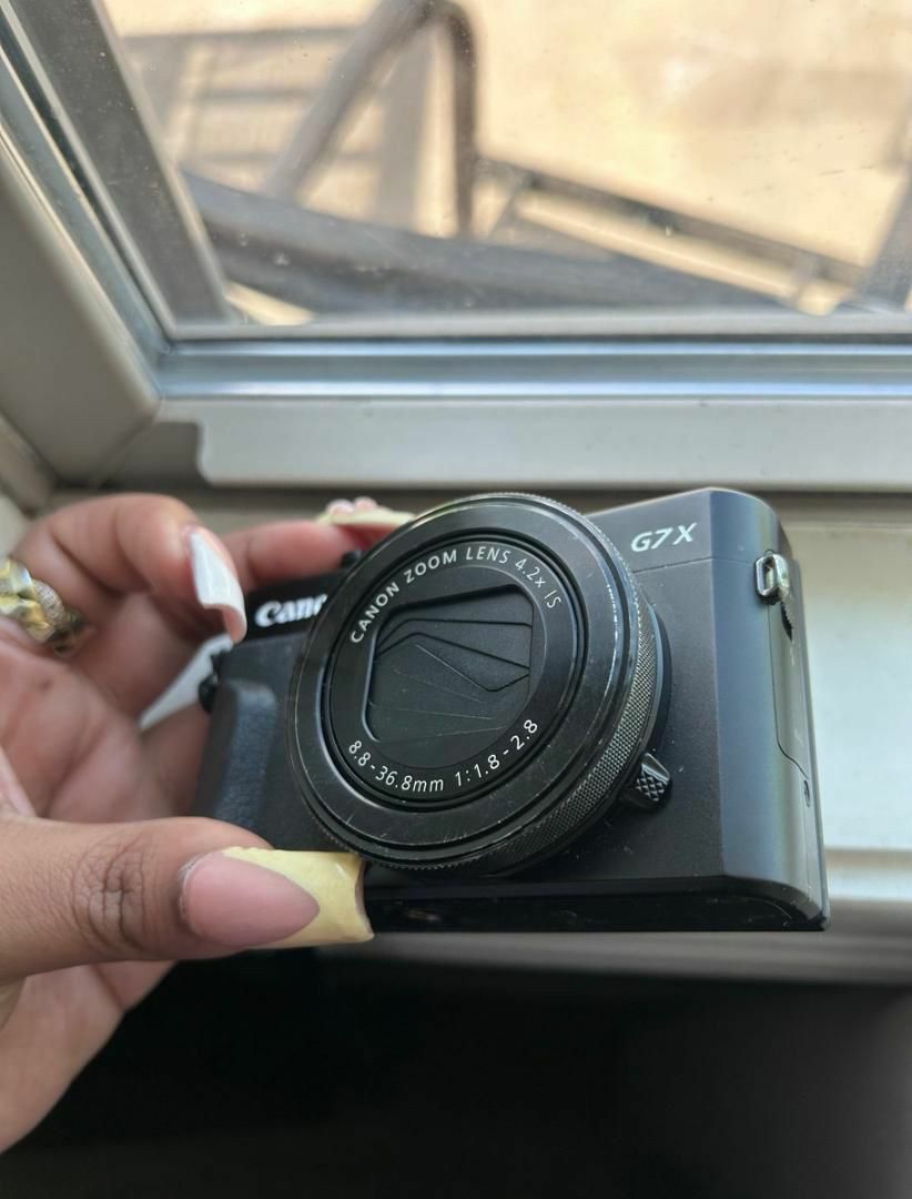 Canon . Camera