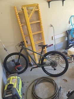 Specialized moutain bike fasttrak t5