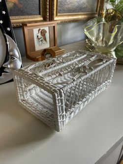 Vintage White Wicker Rattan Tissue Box Holder Cover COTTAGE CORE SHABBY CHIC