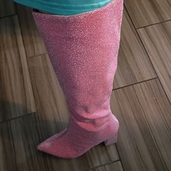 PINK BOOTS SIZE 8