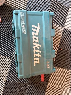 Makita impact / drill combo