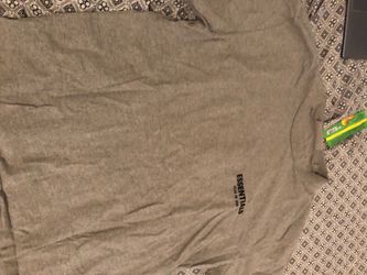 ESSENTIALS SHIRT MEDIUM GREY