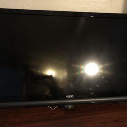 FREE!!! Vizio 47in Has Sound Issues But Still Works