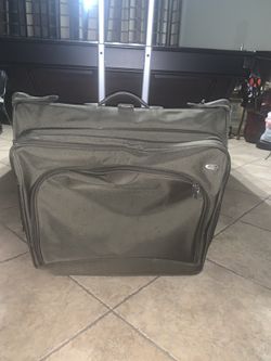 Dakota Suitcase