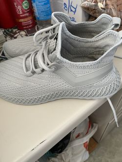 New Shoes $35.00 9.5 Men