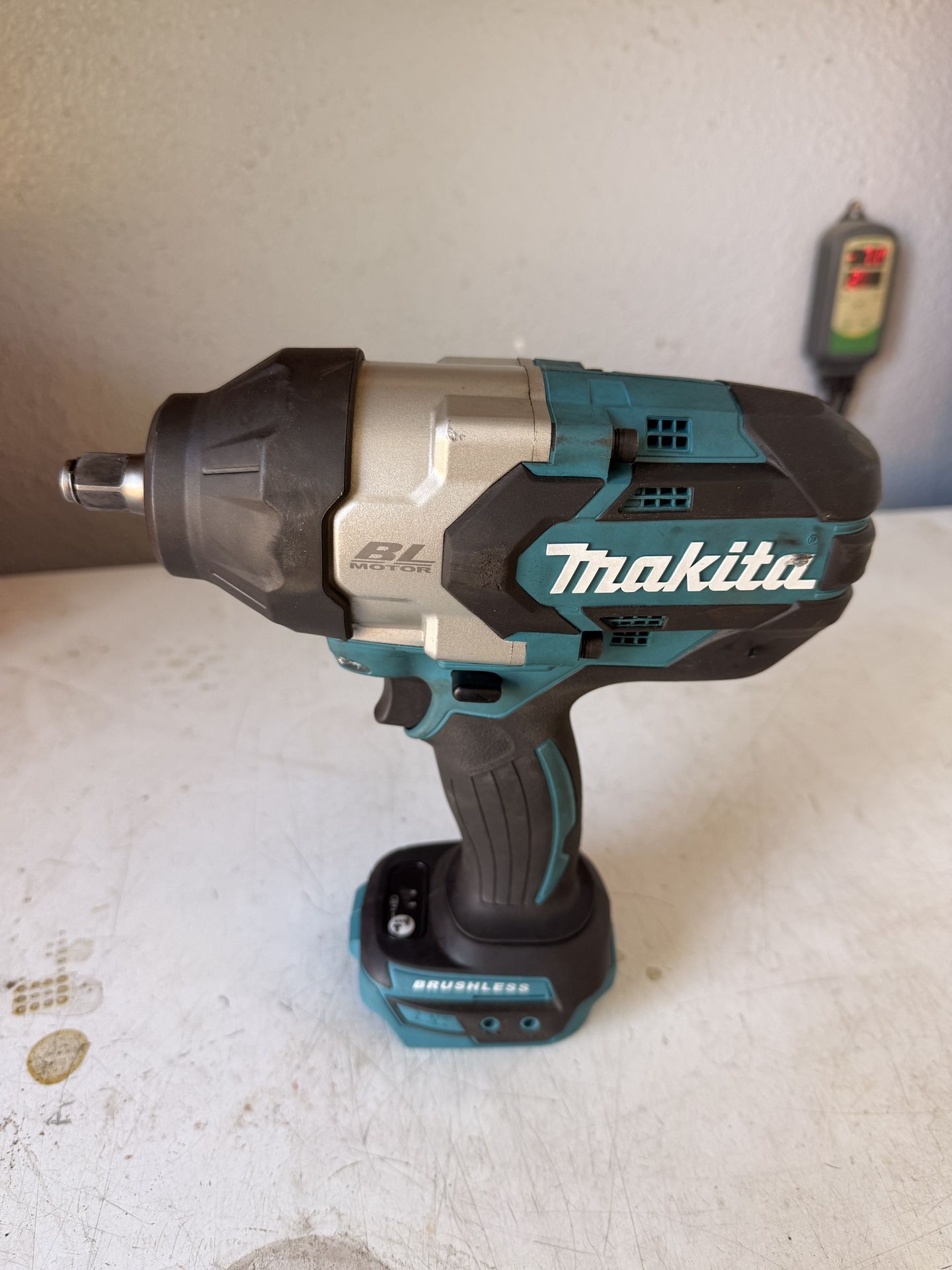 18V LXT Lithium-Ion Brushless Cordless High Torque 1/2 in. 3-Speed Drive Impact Wrench (Tool-Only)