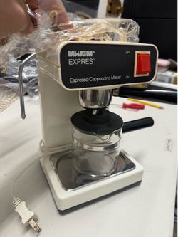 Juice extractor, coffee machine